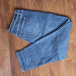 Liverpool Jeans Co. | The Girlfriend Jean in Hopkins Wash // 12 / 31